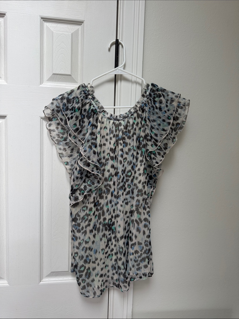 LOFT Ruffle Sleeve Leopard Print Blouse in White, Black and Teal